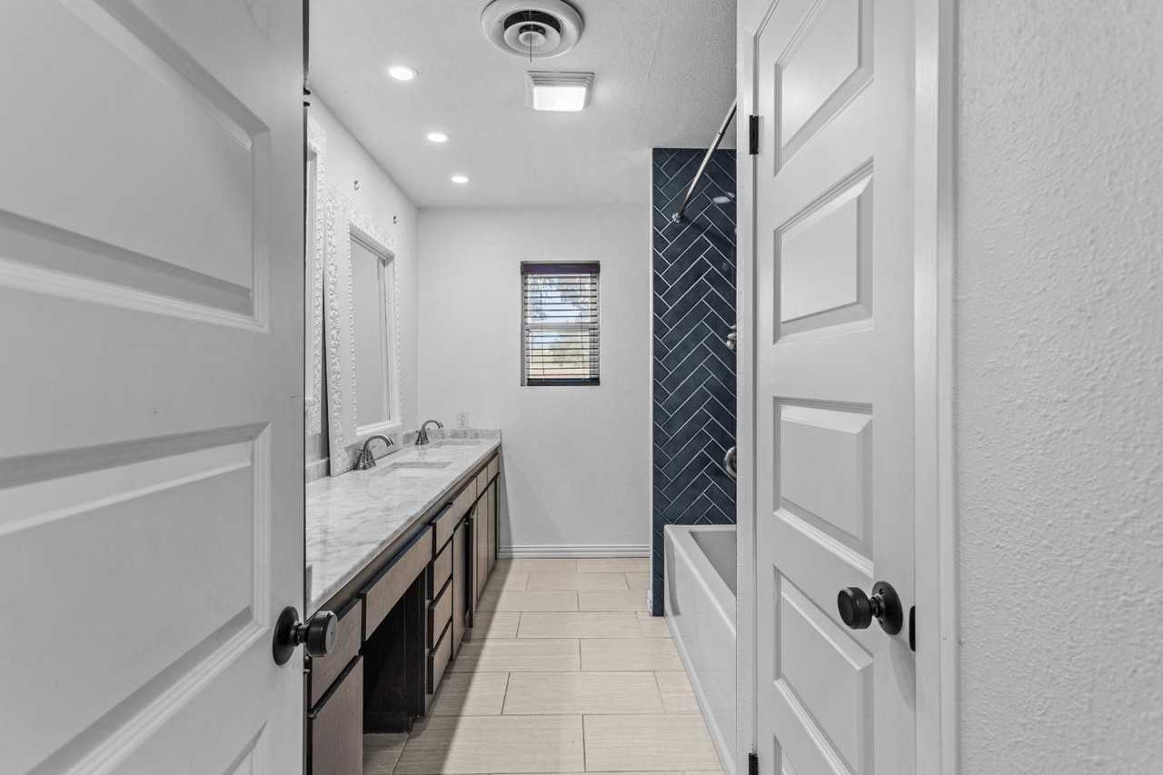 6333 Halifax Road - Photo 3 of 21