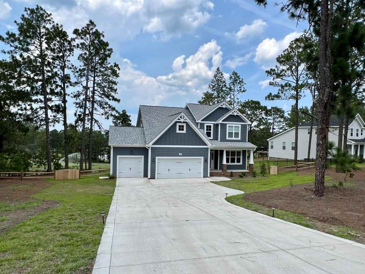 1490 Valley View Rd - Photo 2 of 20