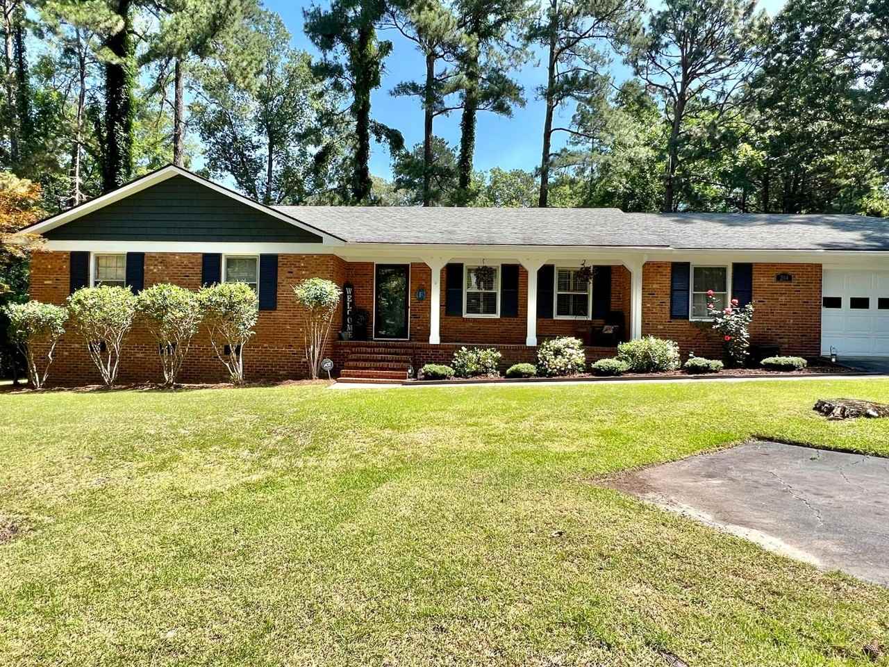 204 Haldane Dr - Photo 2 of 20