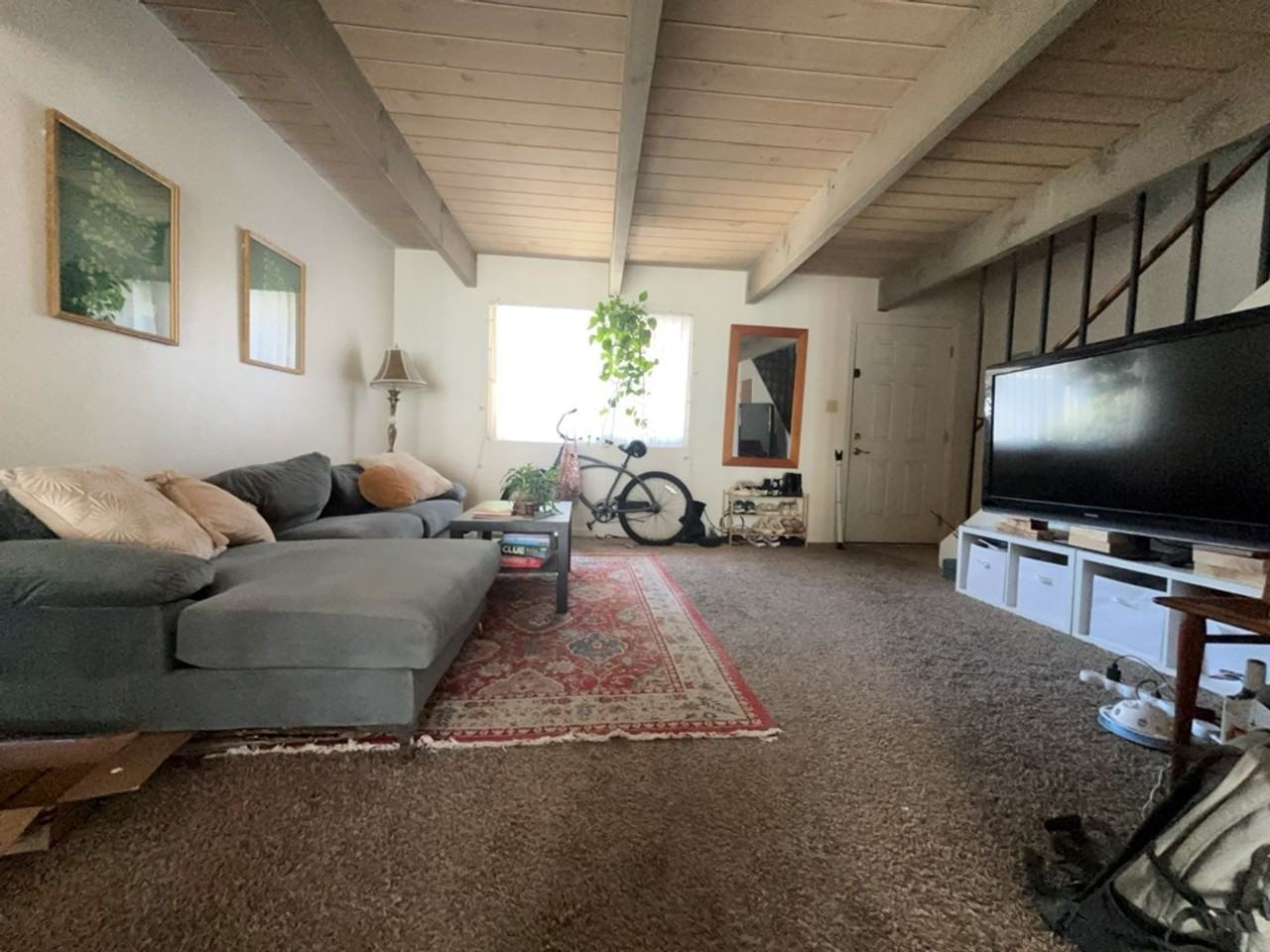 218 University Ave - Photo 2 of 9