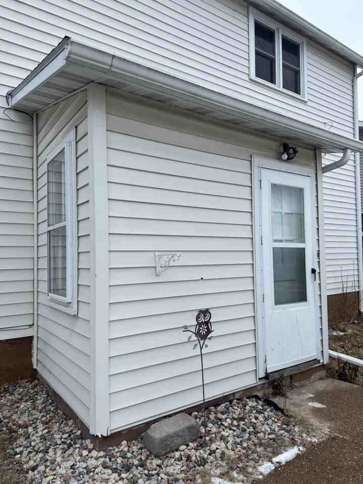 508 E. 3rd St. - Photo 2 of 21