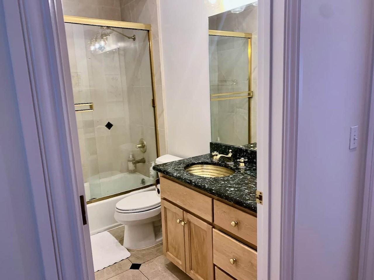 1224 Sacramento St #1259135P - Photo 6 of 23