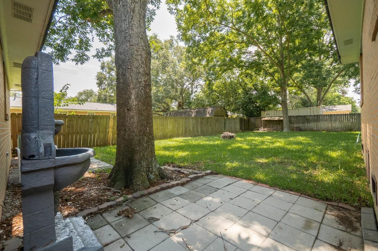 1329 White House Boulevard - Photo 5 of 11