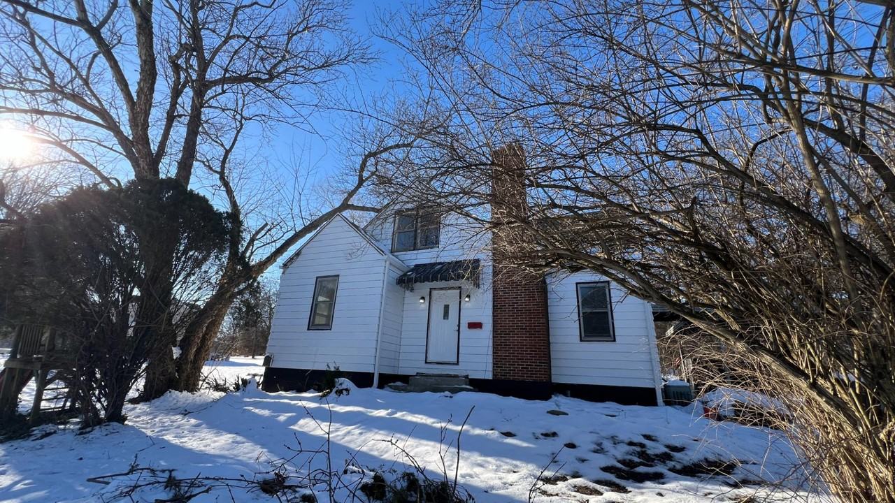 4893 Winton Ridge Ln - Photo 3 of 19