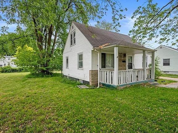 721 S Wellington St - Photo 2 of 12