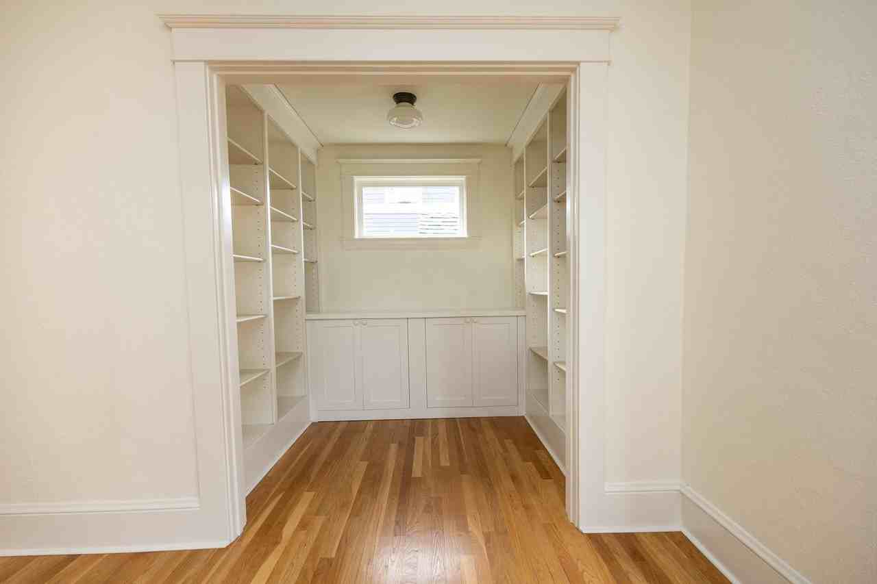 4619 N Commercial Ave - Photo 7 of 12