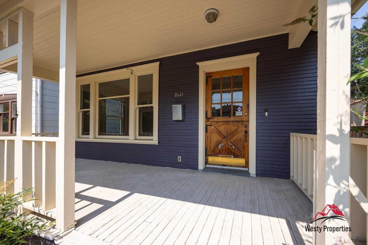 2445 Se Belmont St - Photo 5 of 13