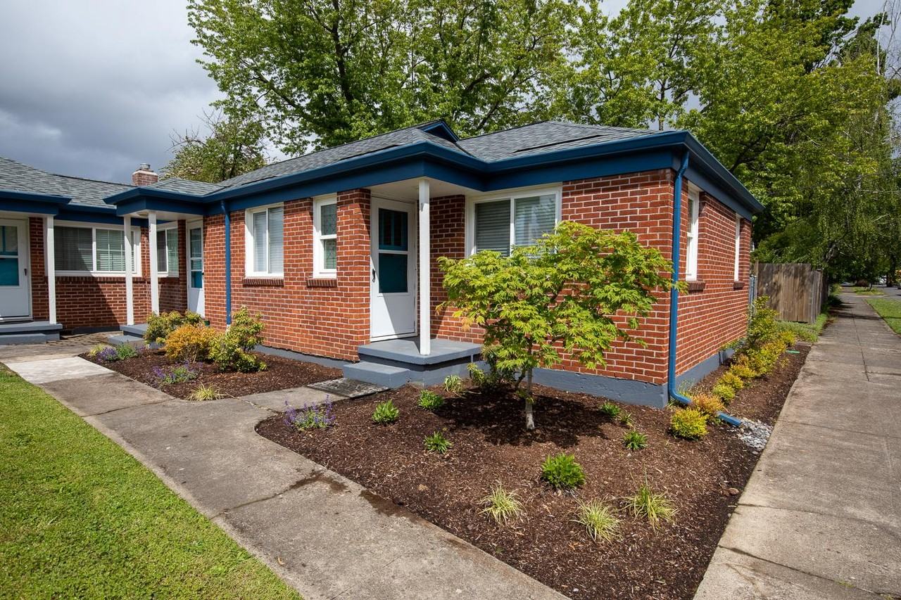 33M - NE Prescott St - Photo 3 of 3