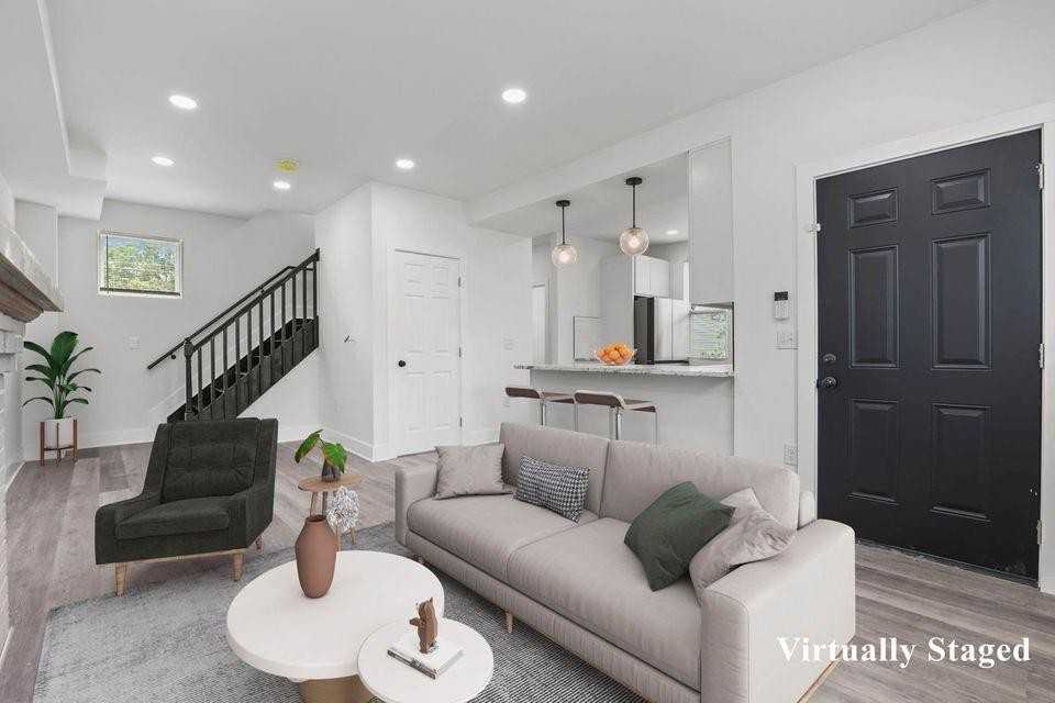 1085 E Sycamore St - Photo 3 of 15