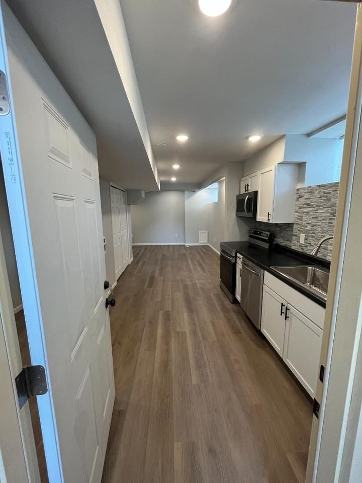 237 South James Avenue - Photo 2 of 11