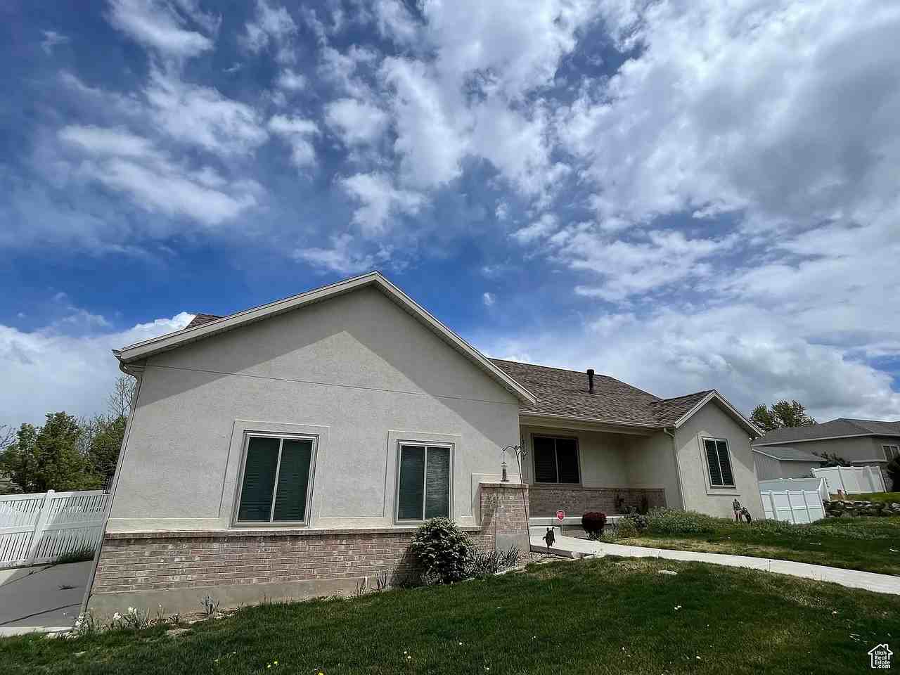 13947 Emmeline Drive - Photo 2 of 19