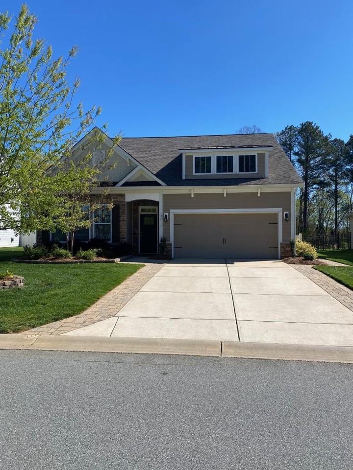 2413 Seagull Dr - Photo 2 of 2