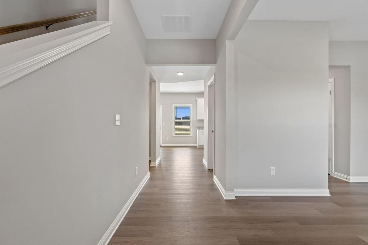 120 Chickadee Trl - Photo 3 of 11