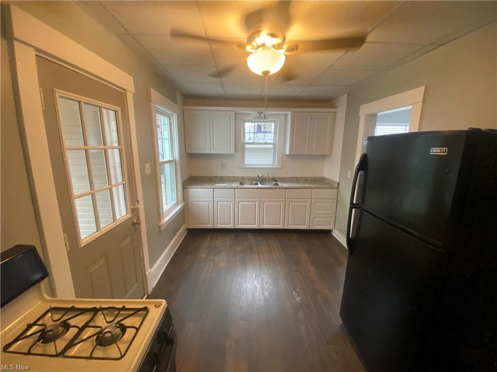 160 Hager Street - Photo 3 of 10