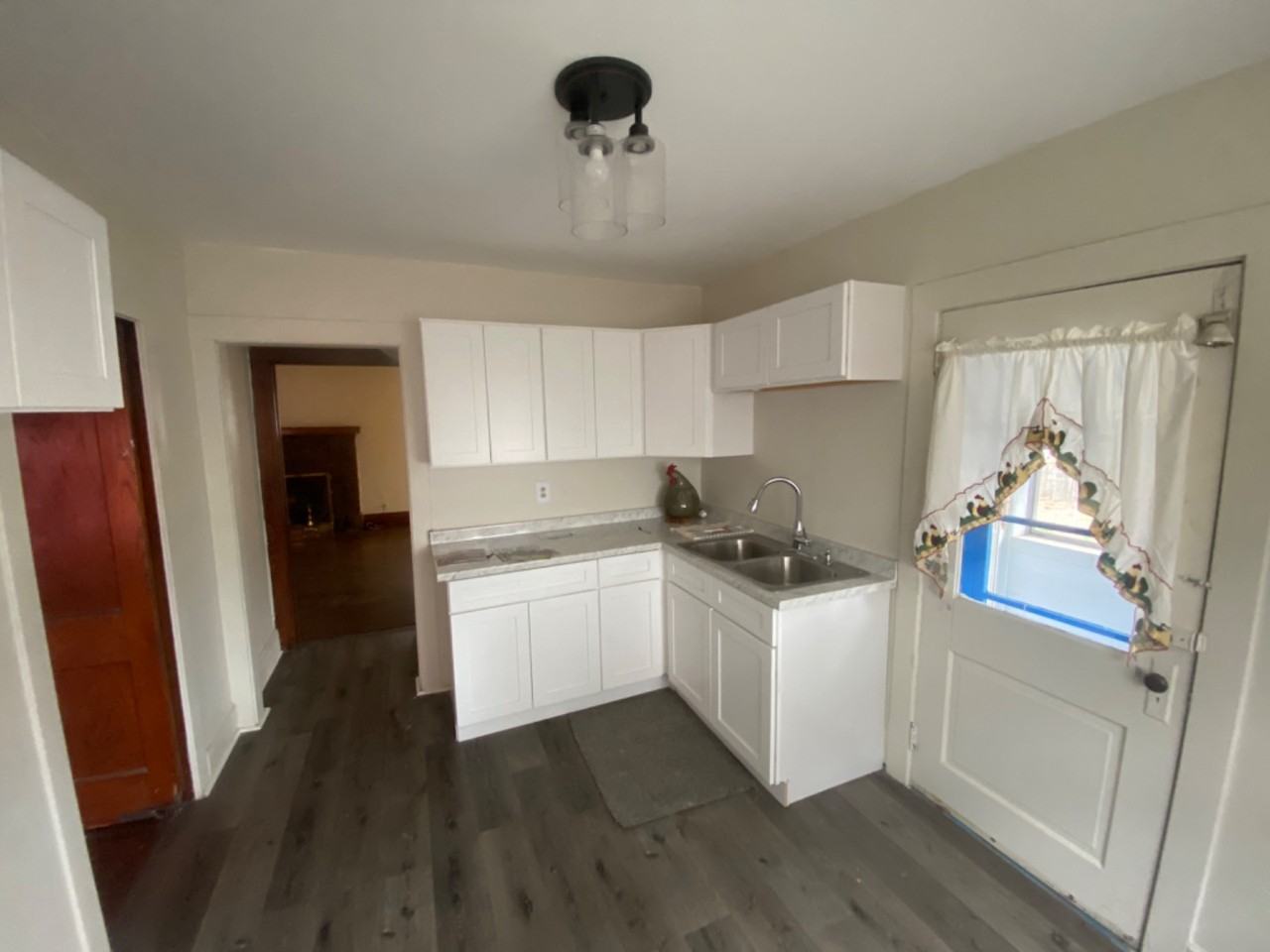 3717 Loveland Rd - Photo 3 of 10