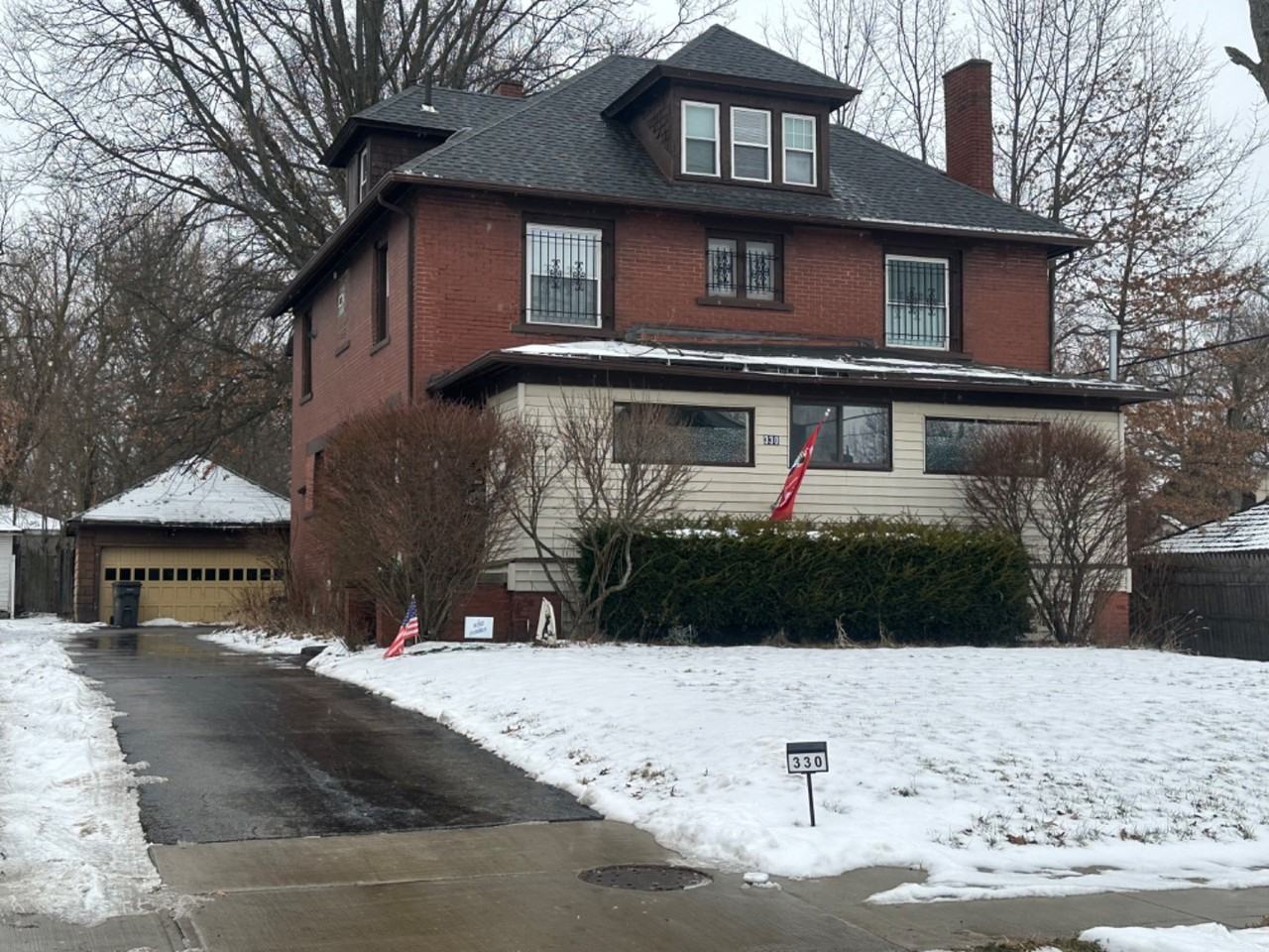 330 Fairgreen Avenue - Photo 2 of 8