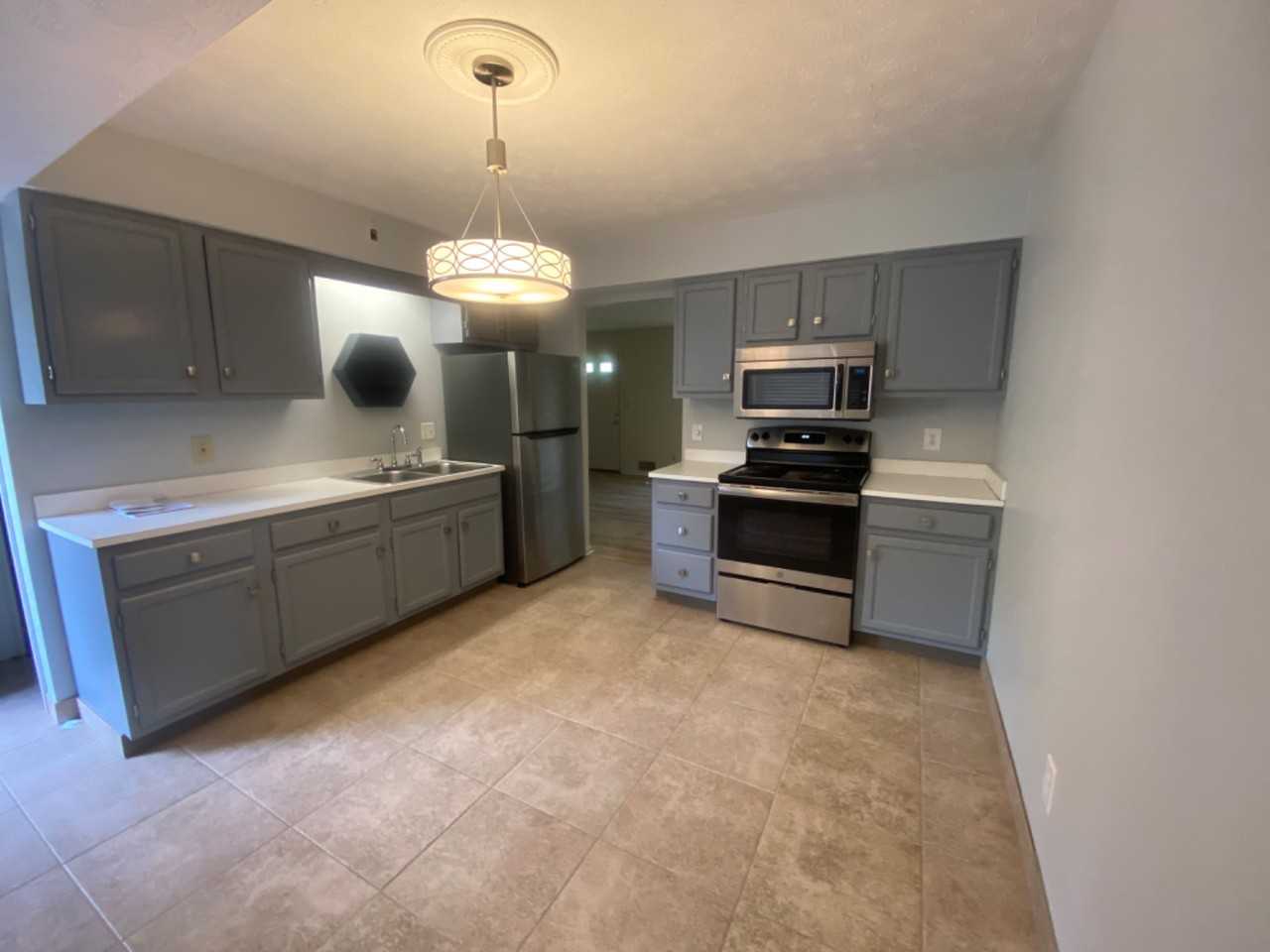 3814 Elmwood Avenue - Photo 3 of 18