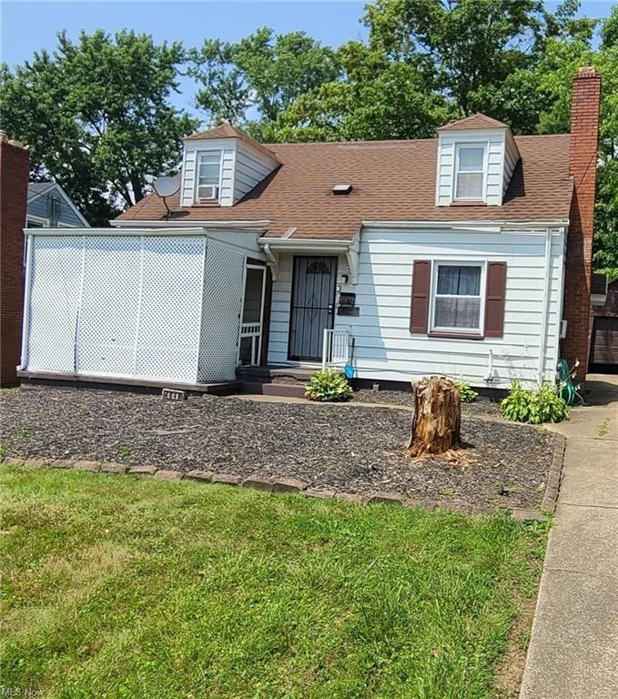 464 W Hylda Ave - Photo 3 of 15