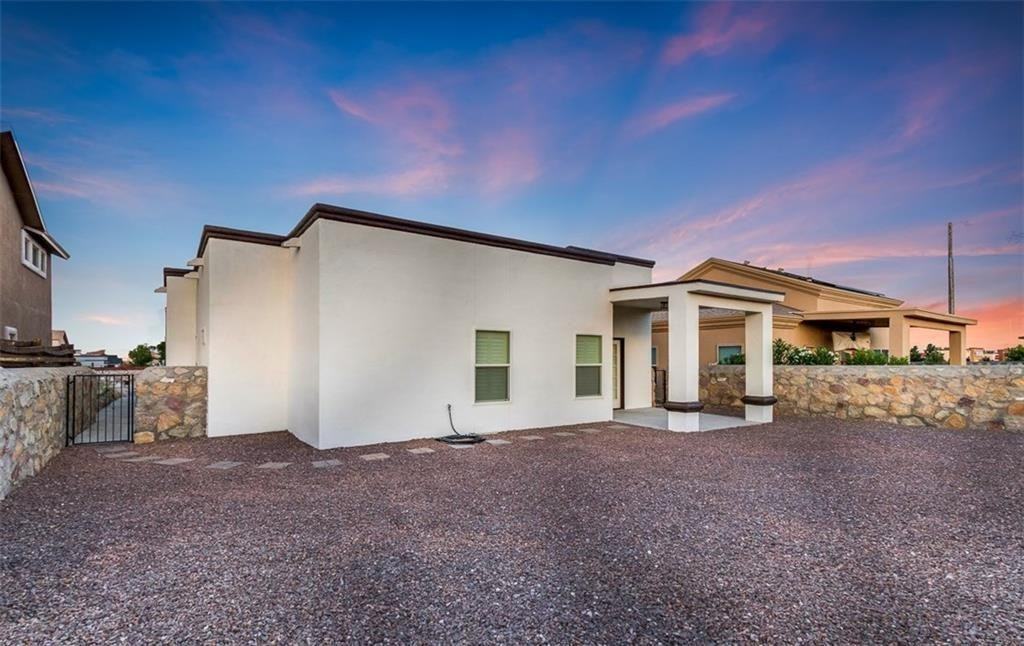 11457 Lucio Moreno Dr - Photo 4 of 20