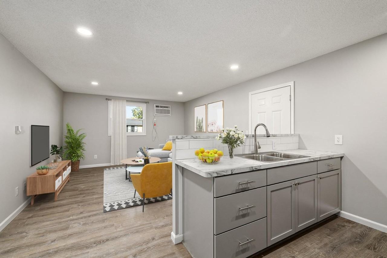573 Bailey Drive - Photo 5 of 10
