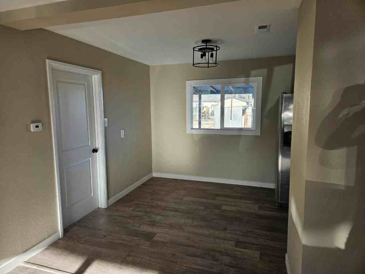 2104 N Mesa Verde Ave - Photo 2 of 8