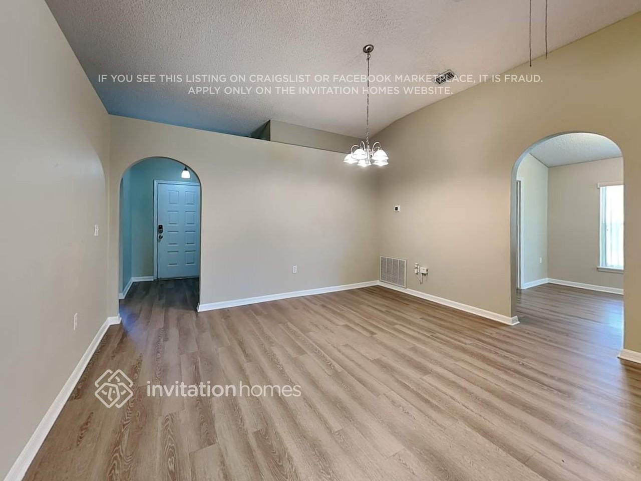 1128 White Oak Cir - Photo 3 of 20