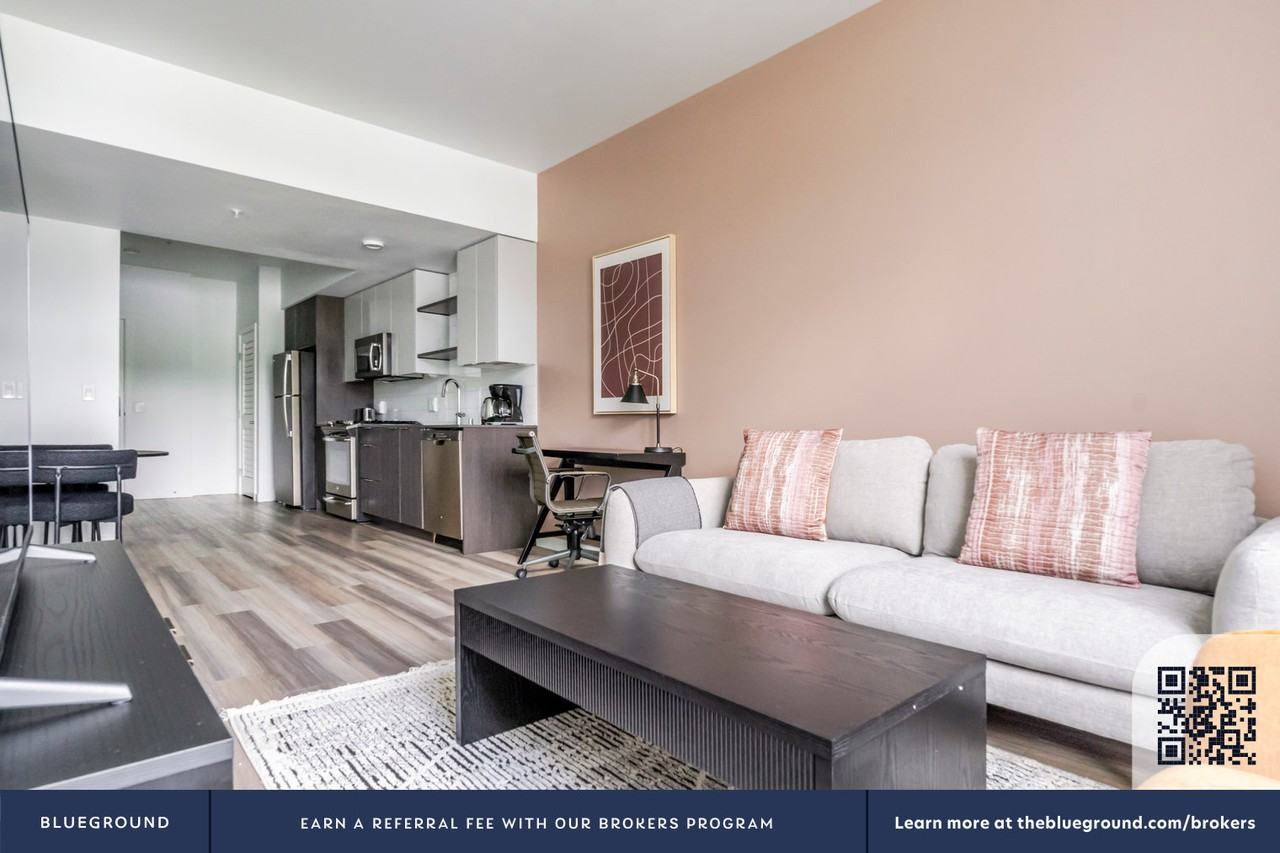 8709 161st Avenue Northeast #896 - Photo 5 of 34