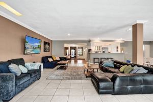 featured image of 5415 Harrison St