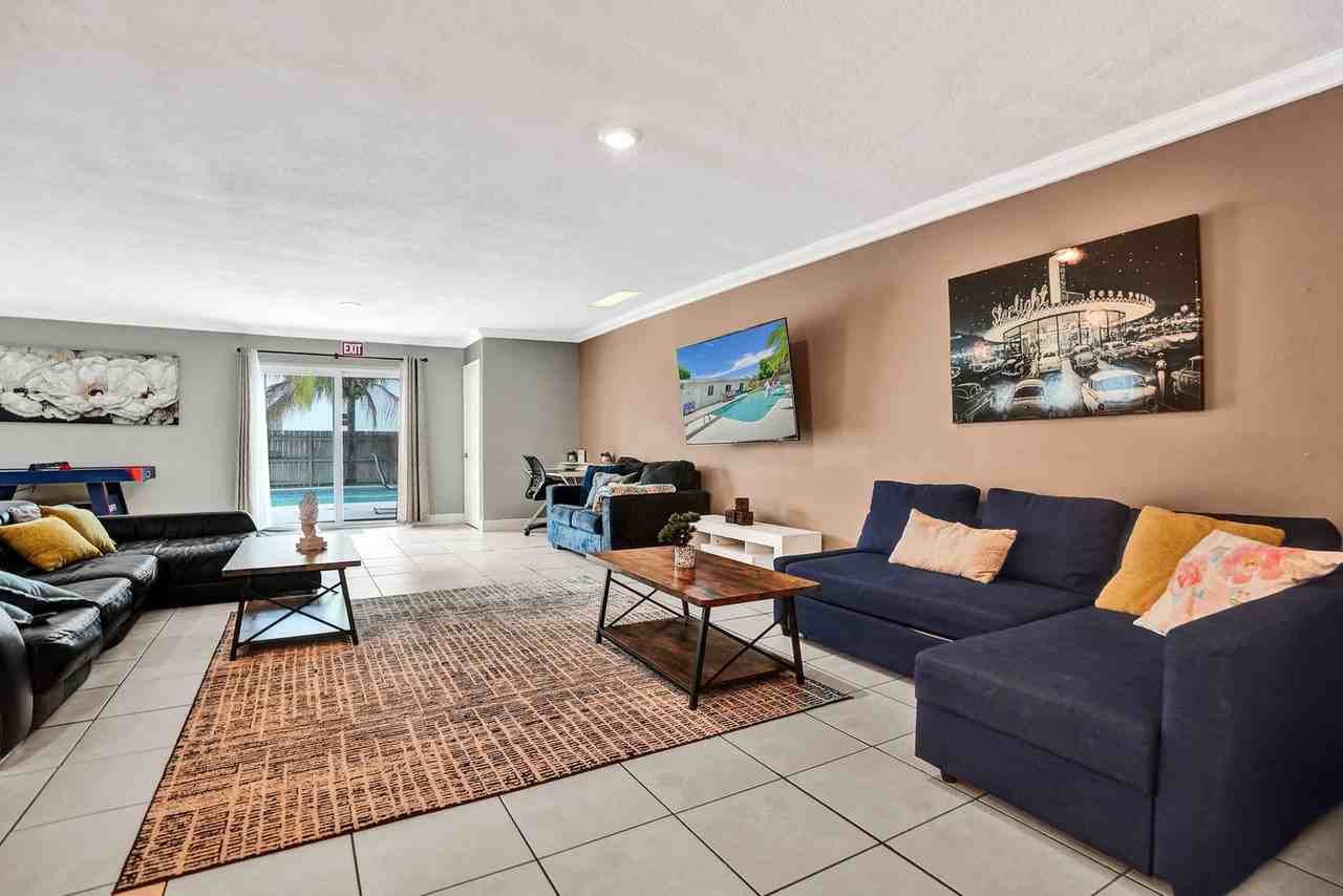 5415 Harrison St #1037649P - Photo 7 of 50