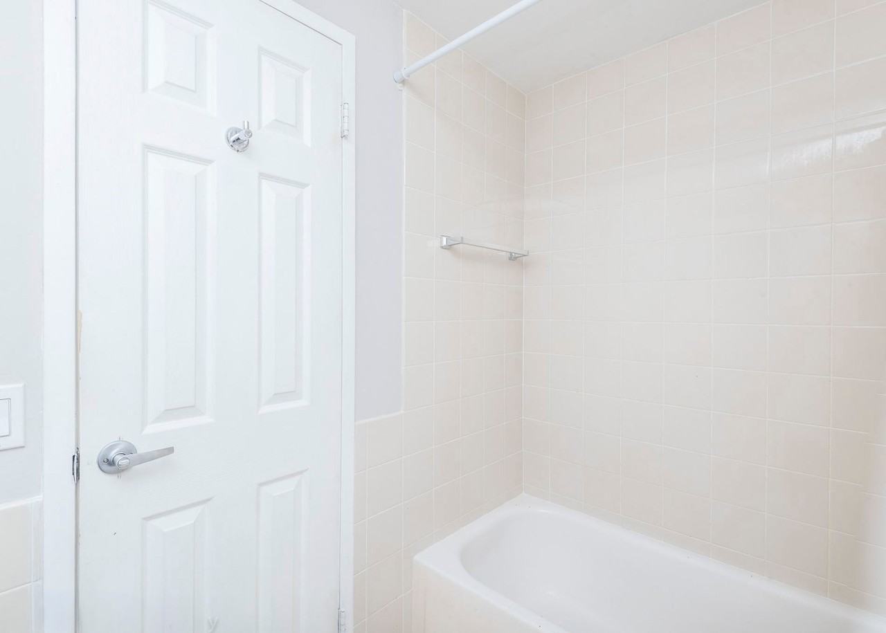 3505 S Ocean Dr #1049820P - Photo 4 of 30