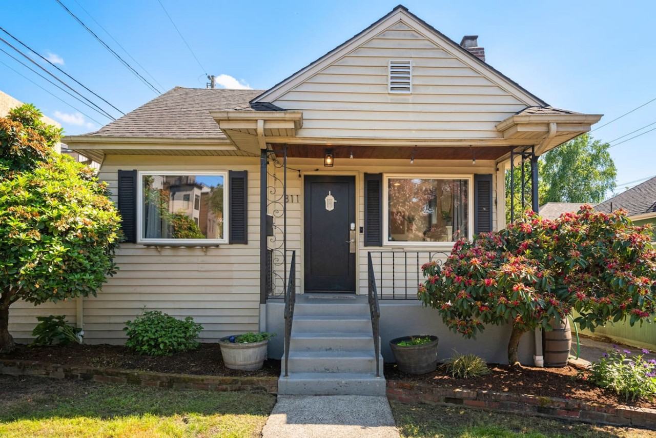 811 Ne 63rd St #1237083P - Photo 3 of 46