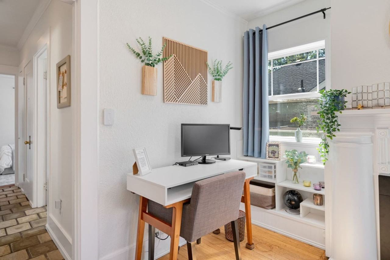 811 Ne 63rd St #1237083P - Photo 7 of 46