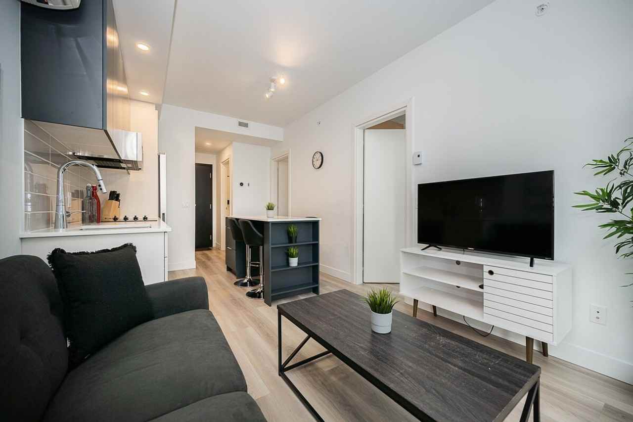 1055 Rue De La Montagne #1262043P - Photo 3 of 37