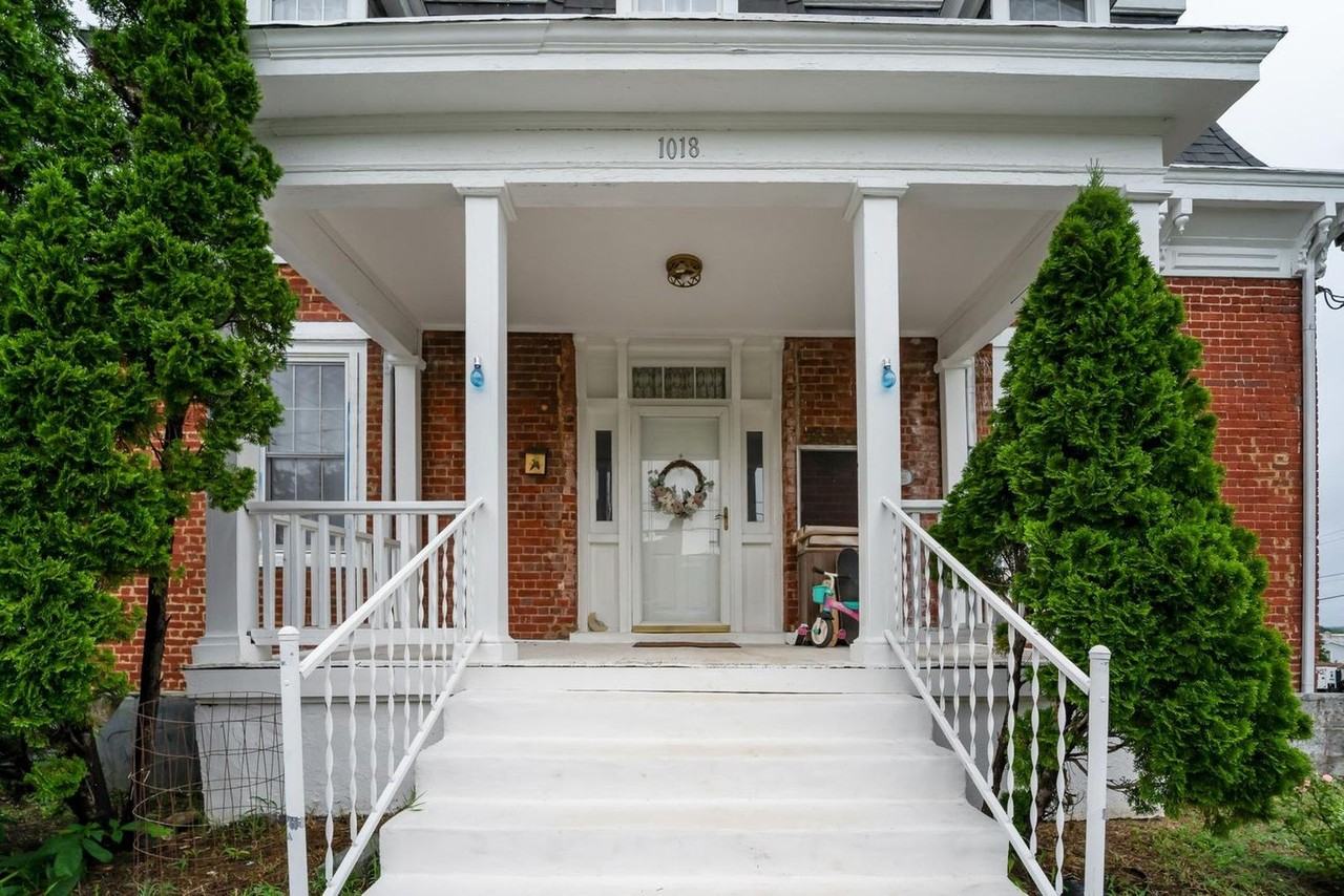 1022 Wise St #1263780P - Photo 2 of 30