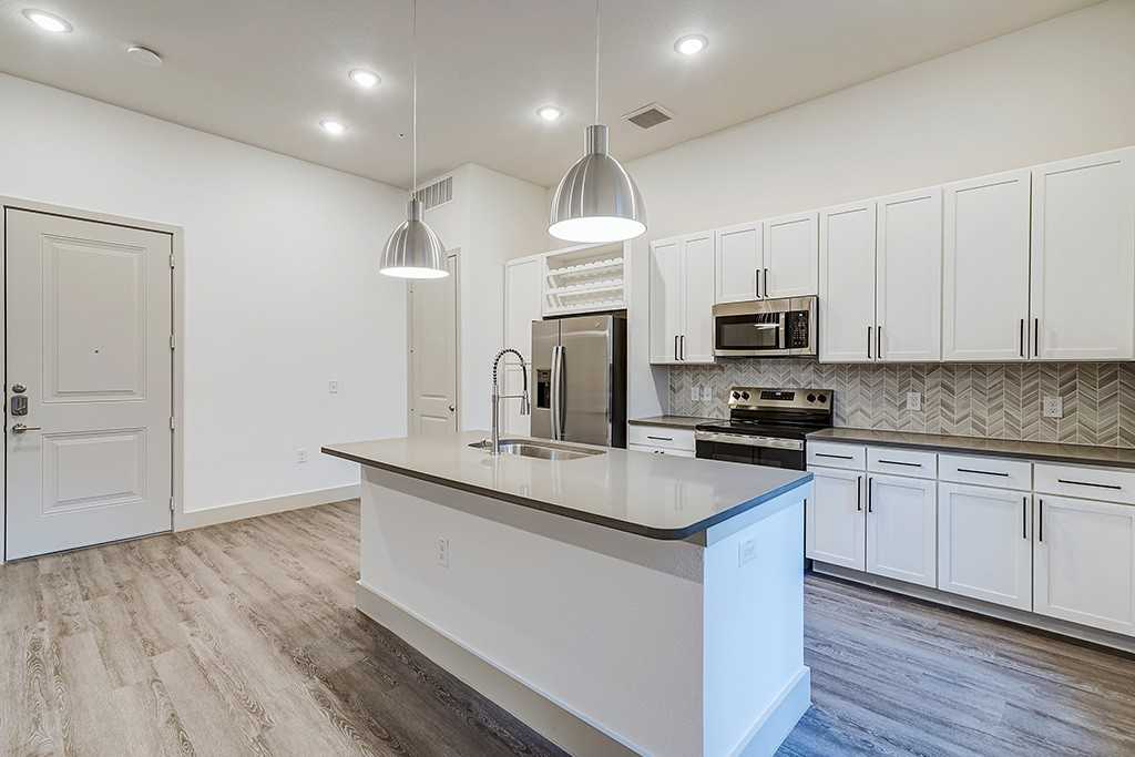 The View at Sapphire Bay - Photo 7 of 33