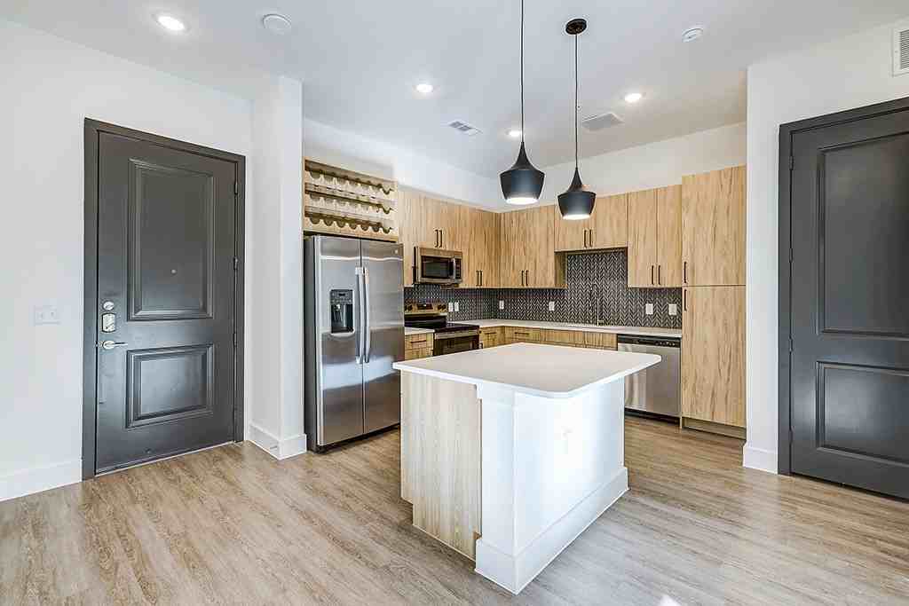 The View at Sapphire Bay - Photo 2 of 33