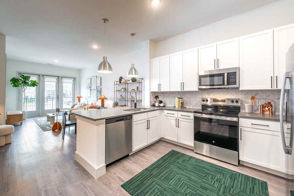 The View at Sapphire Bay - Photo 4 of 33