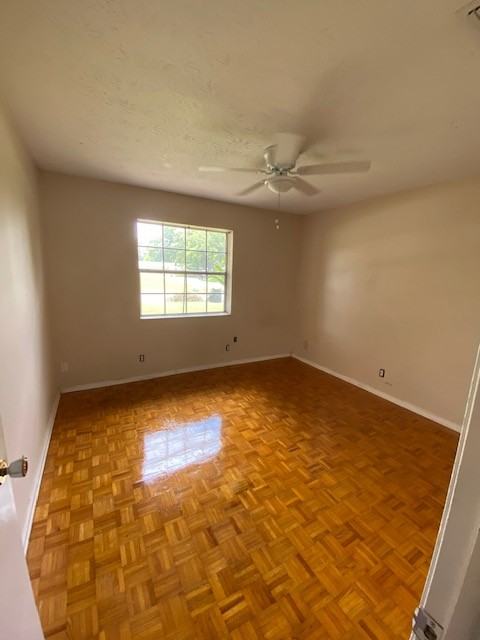 517 Cody Dr - Photo 2 of 9