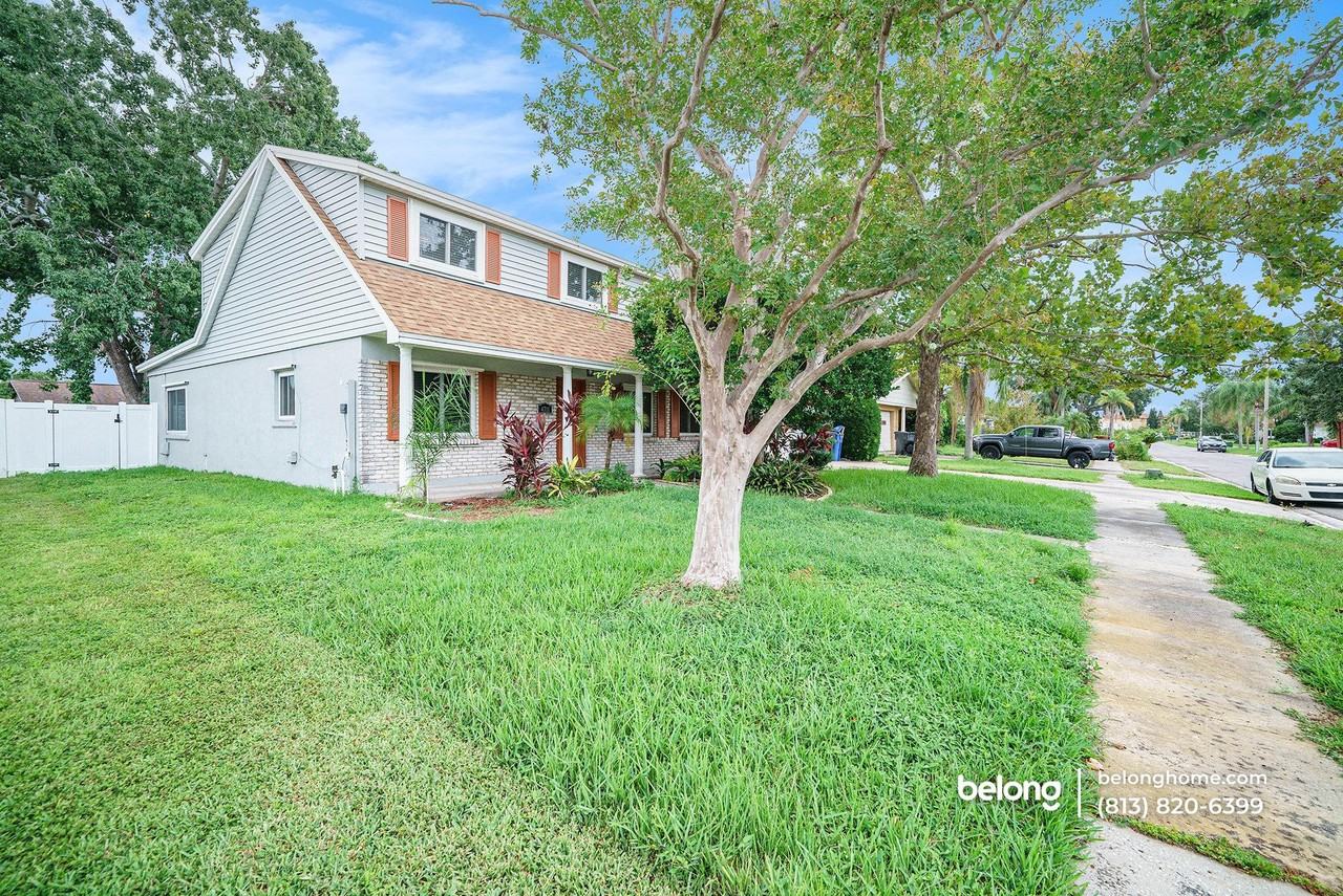 4711 Travertine Dr - Photo 2 of 32