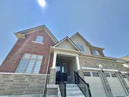 featured image of 4 Blue Heron Dr