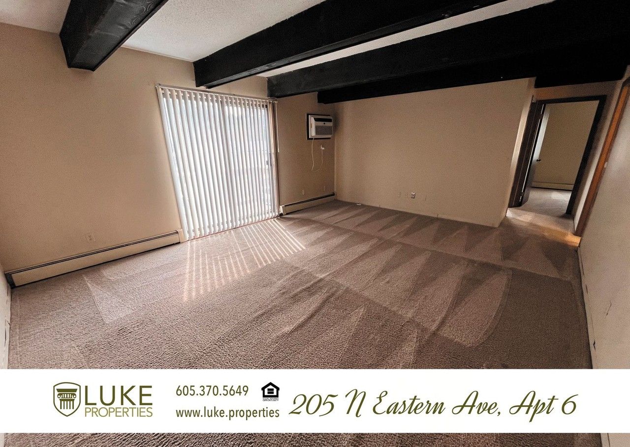 205 N Eastern Ave #6