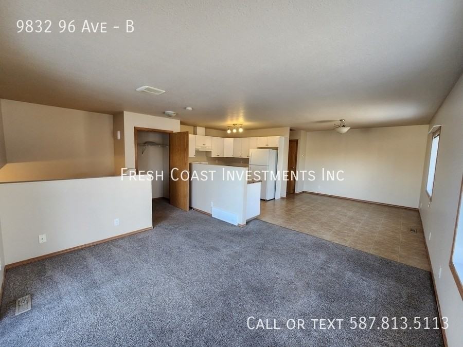 9832 96 Ave #B - Photo 2 of 6