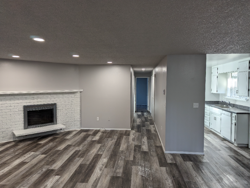 6905 Hilmes Ct Se - Photo 2 of 13