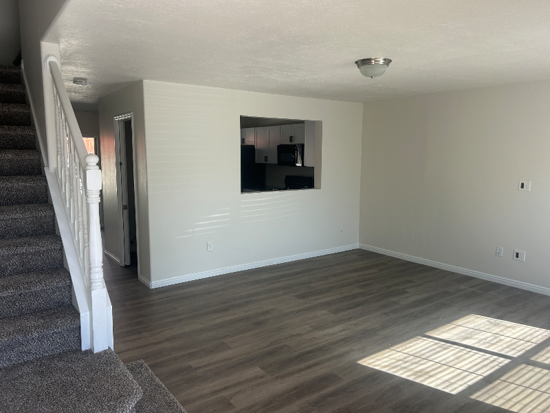 3414 S Carrick Dr - Photo 5 of 18