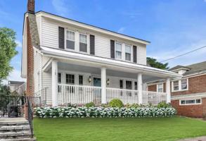 featured image of 105 5th Ave