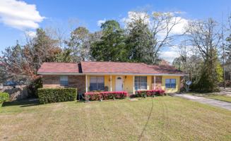 featured image of 202 Peartree Cir