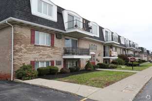 1976 Apt #10 Sheridan Drive - Photo 1 of 1