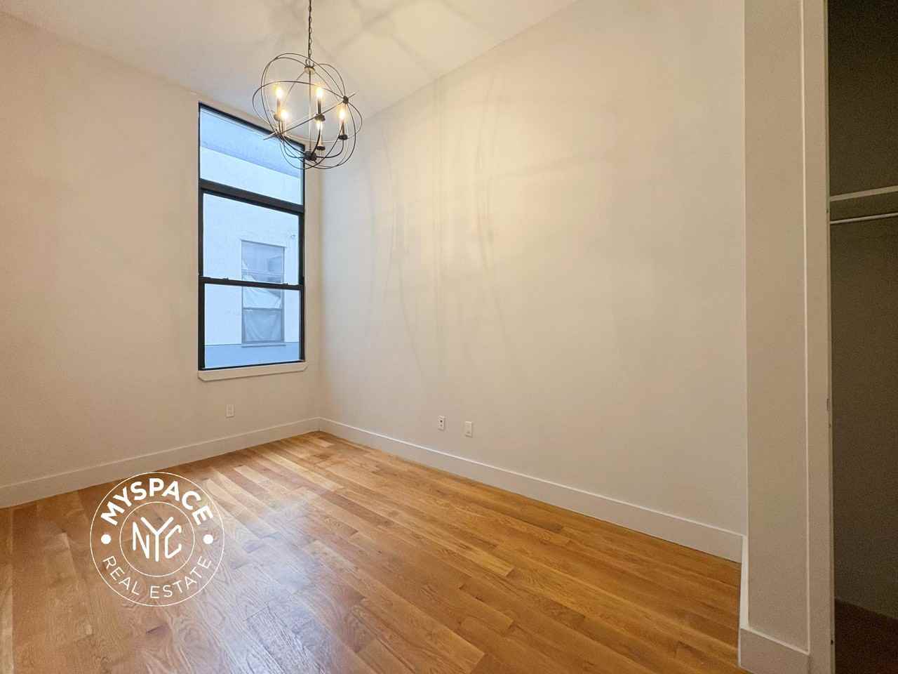 372 Kosciuszko St #212 - Photo 5 of 6