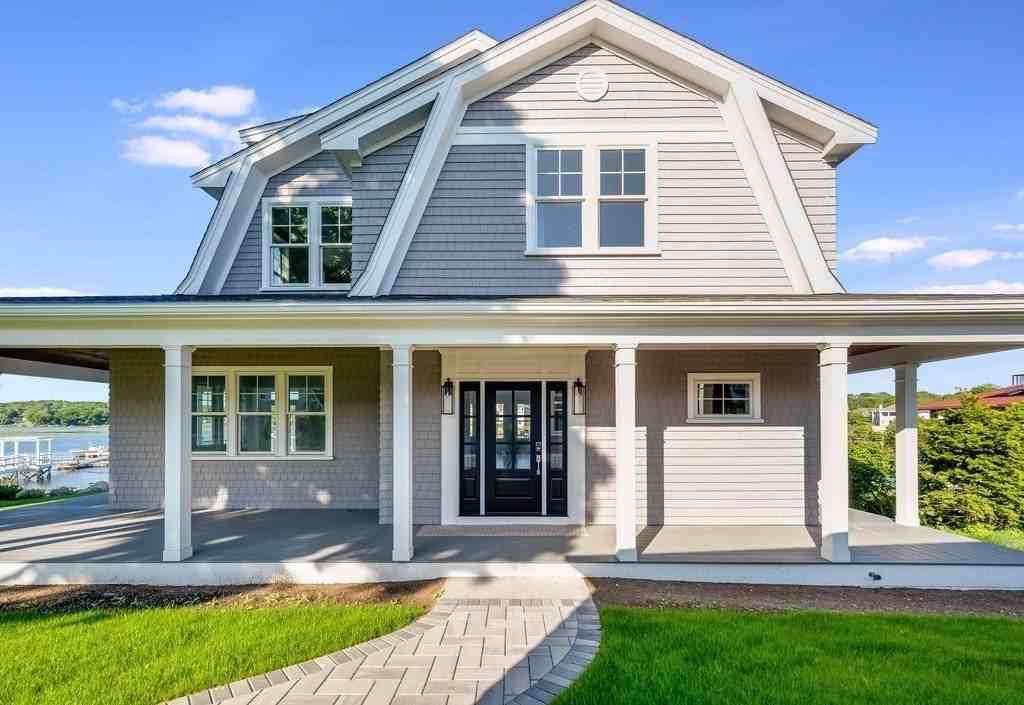 8 Riverside Rd - Photo 3 of 40