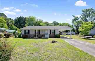 6513 Amanda Cir - Photo 1 of 1